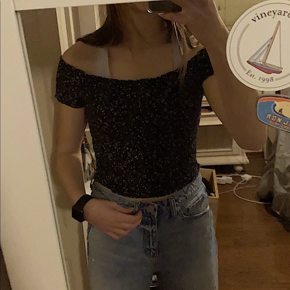 smocked floral top from garage. size L - Picture 2 of 3